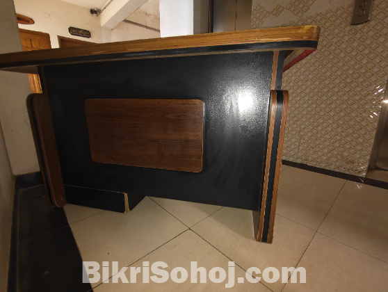 স্টাডি / অফিস টেবিল